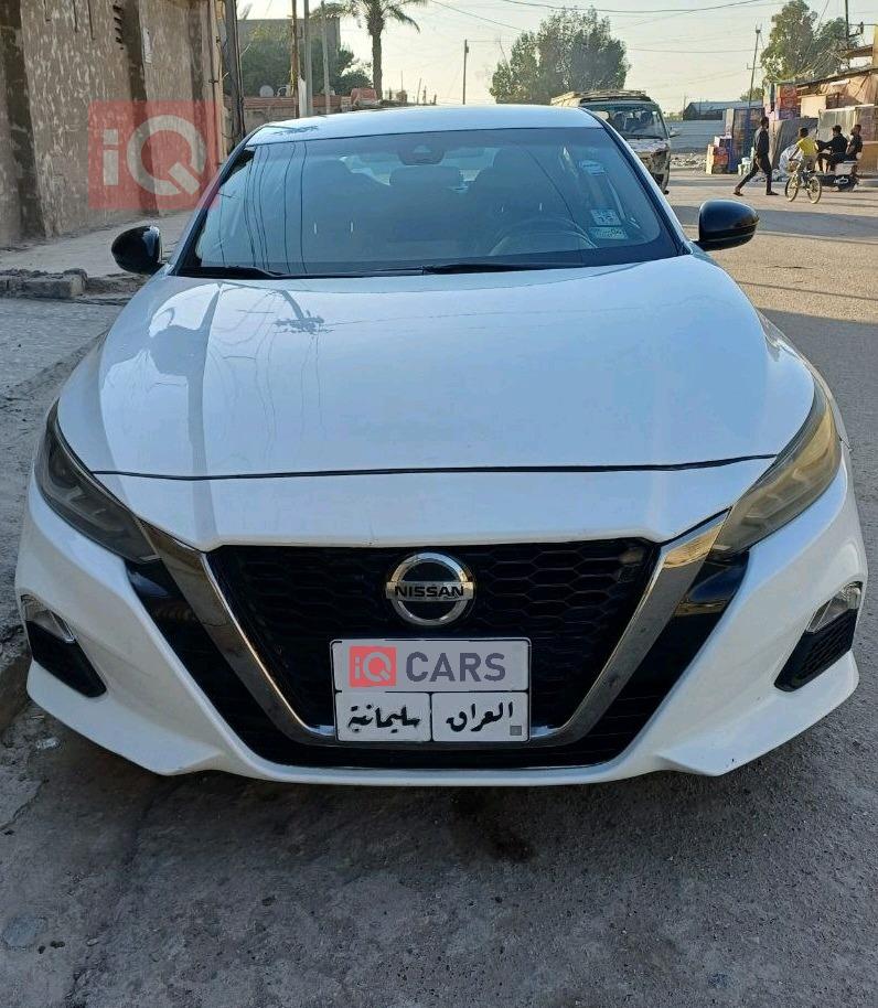 نیسان ئەلتیما